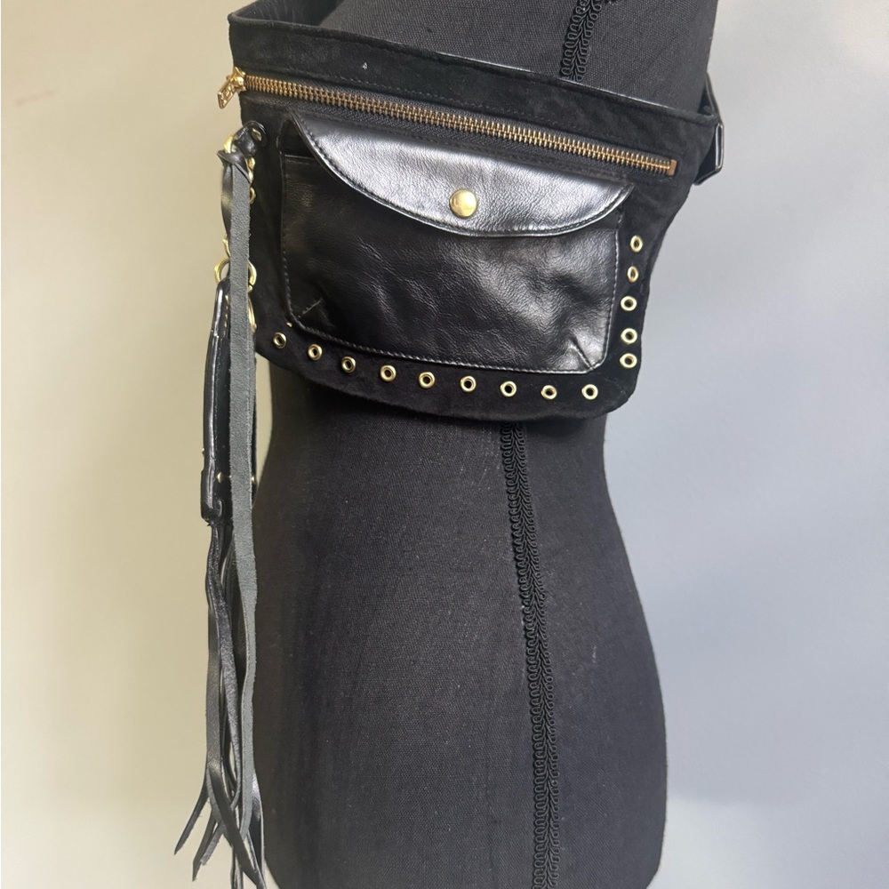 Elegant Black Leather Crossbody Bag